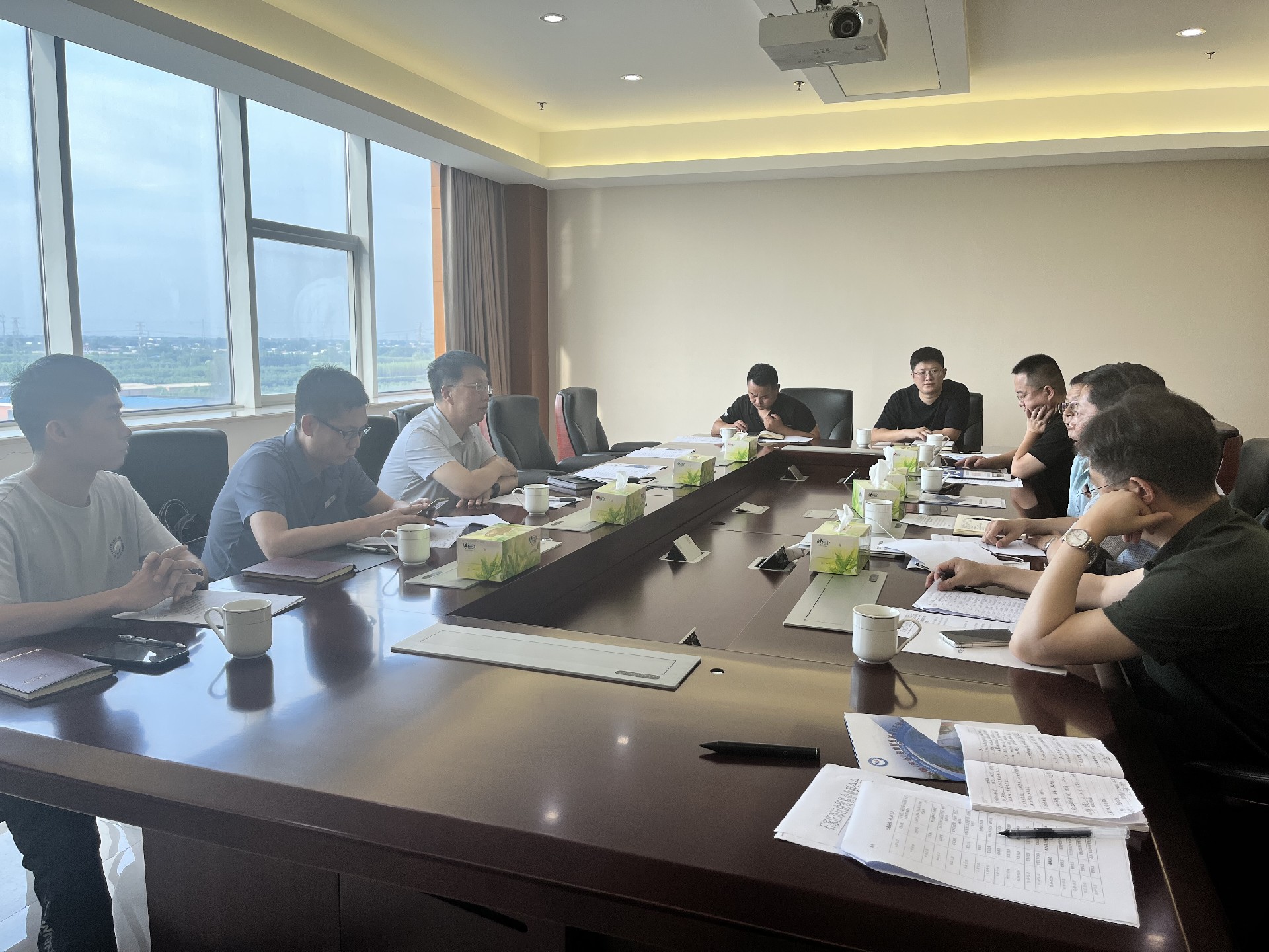 管委会领导在常山指导联合会成立大会工作.JPG
